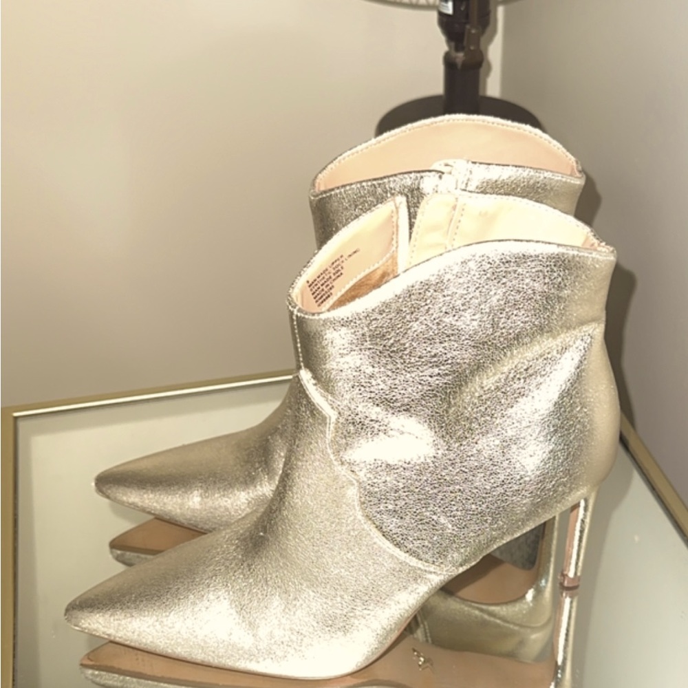 Express gold ankle boot, size 9
